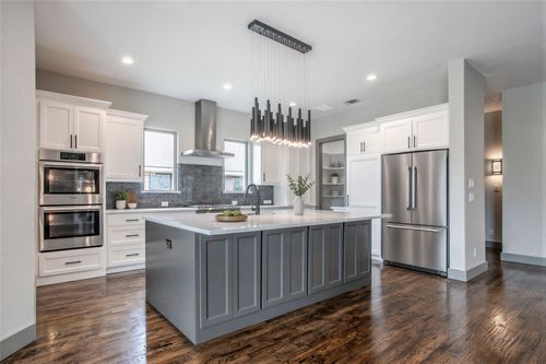 627 Tiffany Trl, Richardson, TX, 75081-5619 | Card Image