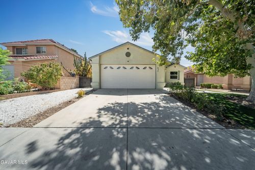 822 E Avenue J11, Lancaster, CA, 93535-1201 | Card Image