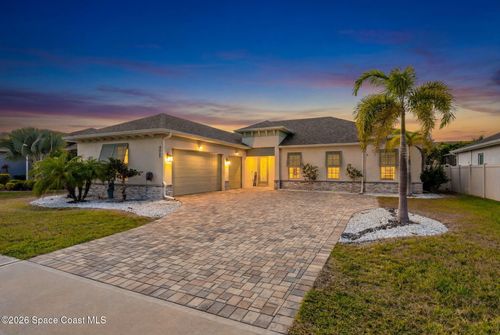 4065 Negal Cir, MELBOURNE, FL, 32901-8472 | Card Image