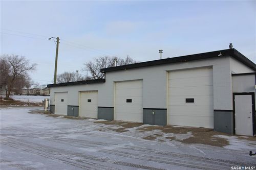 1105 Athabasca St E, Moose Jaw, SK, S6H0N4 | Card Image