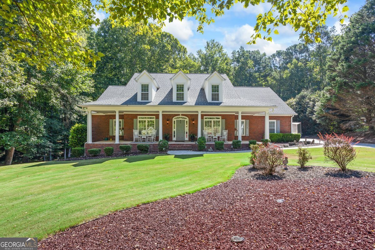 Wisteria Dr, Oxford, GA 30054