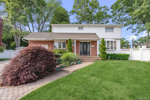 45 Mildred Ct, Plainview, NY, 11803-2206 | Card Image