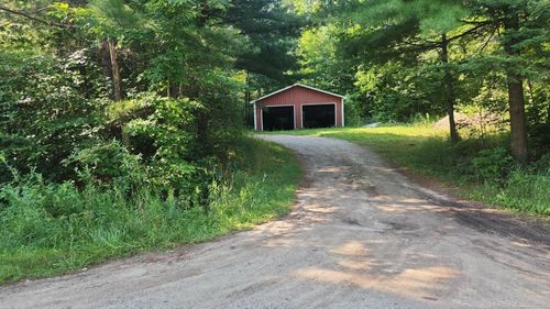 13897 19 Mile Rd, Leroy, MI, 49655-8403 | Card Image