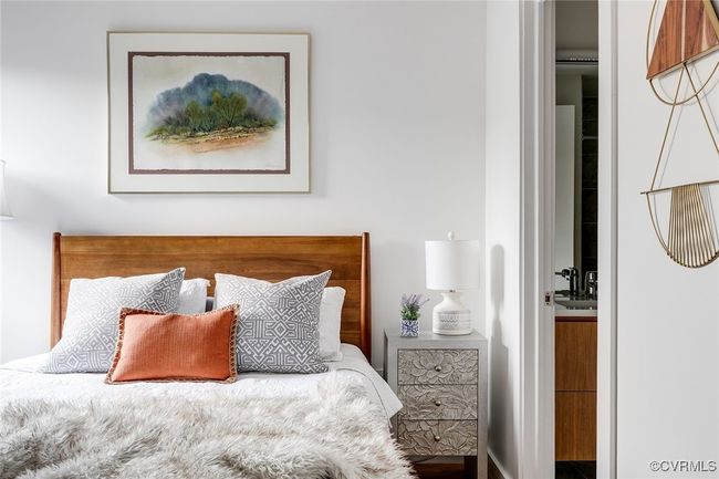 First floor en suite bedroom. | Image 26