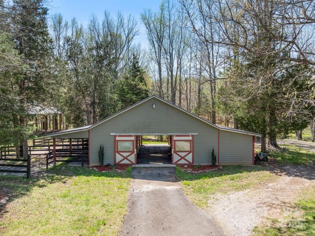 132 Green Mdws, House other with 3 bedrooms, 3 bathrooms and null parking in Columbus NC | Image 36