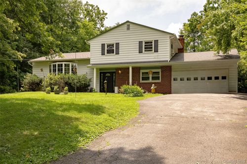37 Brothers Rd, Wappingers Falls, NY, 12590-3411 | Card Image