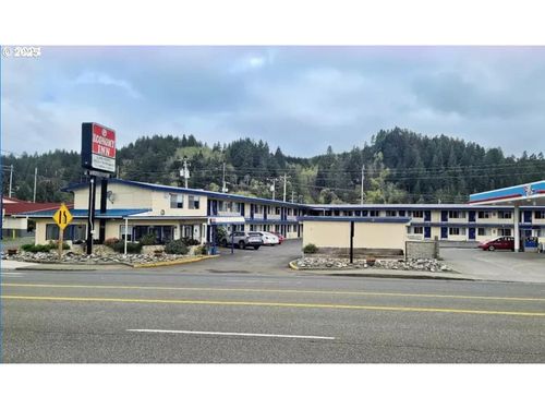 1593 Highway 101 S, Reedsport, OR, 97467-1644 | Card Image