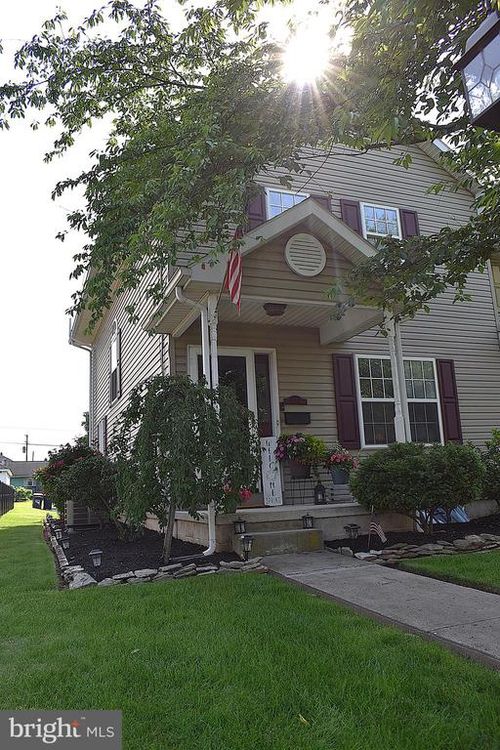 612 N Chestnut St, PALMYRA, PA, 17078-1106 | Card Image