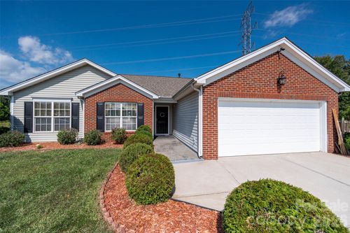 3327 Covelo Ct, Charlotte, NC, 28262-6485 | Card Image