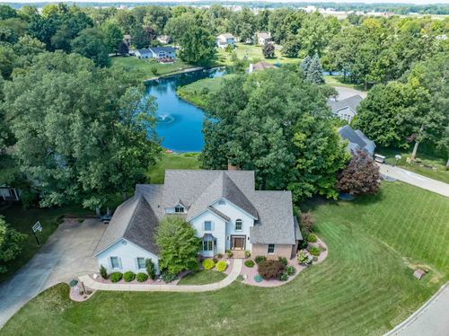 351 E Deerwood Ct, Warsaw, IN, 46582-6930 | Card Image