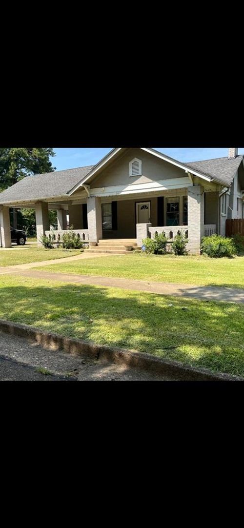 2403 Magnolia St, Texarkana, TX, 75503-4244 | Card Image