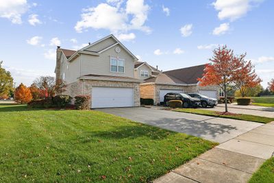 630 Schooner Drive, Townhouse with 2 bedrooms, 2 bathrooms and 2 parking in New Lenox IL | Image 2