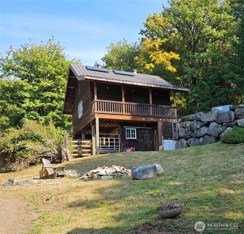 106 Crocker Lake Rd, Quilcene, WA, 98376-9400 | Card Image