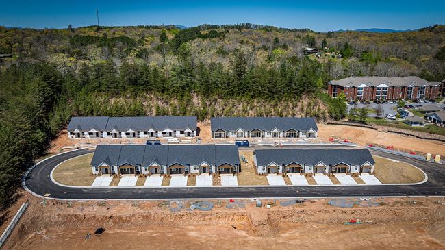 Unit 2 Grove Loop, Home with 3 bedrooms, 3 bathrooms and null parking in Blue Ridge GA | Image 11