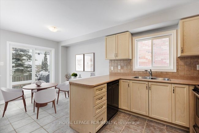 65 Margaret Graham Cres, House other with 3 bedrooms, 3 bathrooms and 2 parking in Mount Albert ON | Image 9