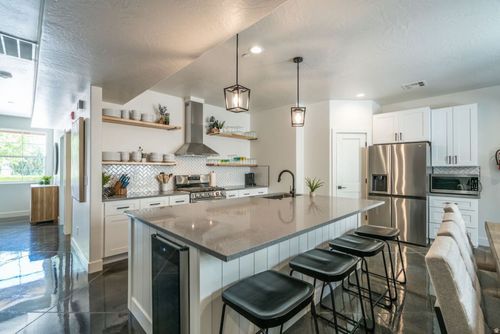 4242 W Cambridge Pkwy, Hurricane, UT, 84737-1279 | Card Image