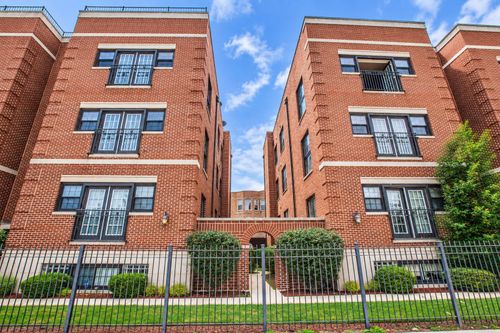 2e-543 E 43rd St, Chicago, IL, 60653-4827 | Card Image