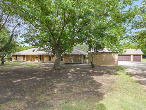 390 Holly Ln, Lucas, TX, 75002-7732 | Card Image