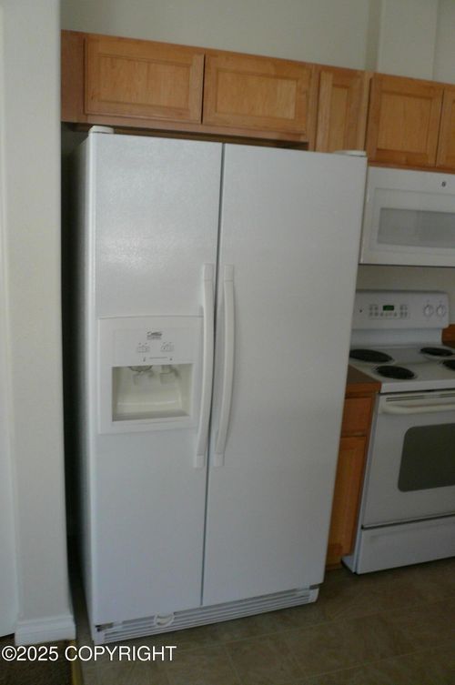 3-11668 Dawn St, Eagle River, AK, 99577-7861 | Card Image