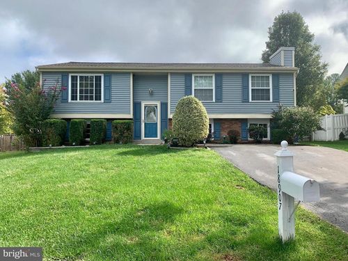 18907 Perrone Dr, GERMANTOWN, MD, 20874-1456 | Card Image