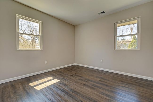 16) Bedroom 2 | Image 35