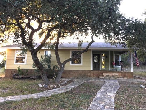 1315 Overbrook Ln, Spring Branch, TX, 78070-5364 | Card Image