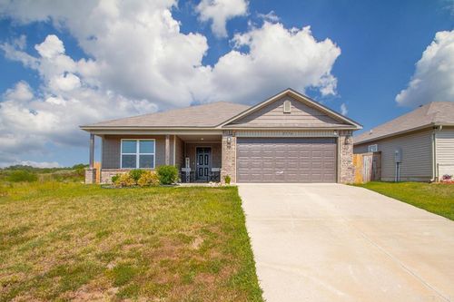 2136 Dandelion Dr, Benton, AR, 72019-8924 | Card Image