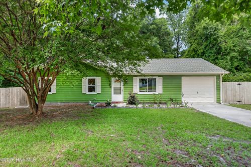 130 Falcon Crest Rd, Jacksonville, NC, 28540-3086 | Card Image