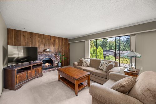 22101 Canuck Cres, Maple Ridge, BC, V2X4G1 | Card Image