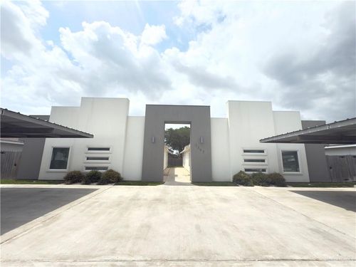 2-1303 W Heritage Drive, Pharr, TX, 78577 | Card Image