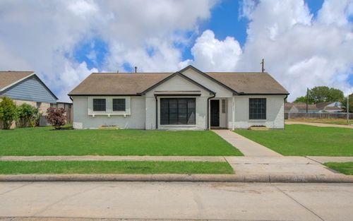 12102 Monticeto Ln, Meadows Place, TX, 77477-1525 | Card Image