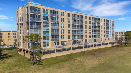 apt-105-4460 Fairways Blvd, BRADENTON, FL, 34209-8025 | Card Image