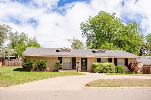 1605 W C Avenue, Elk City, OK, 73644 | Card Image