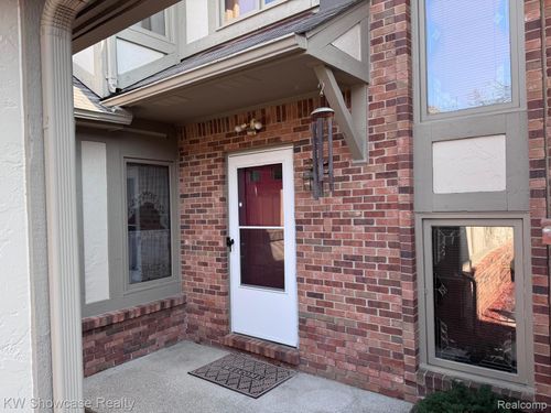 42289 Saratoga Cir, Canton, MI, 48187-3571 | Card Image