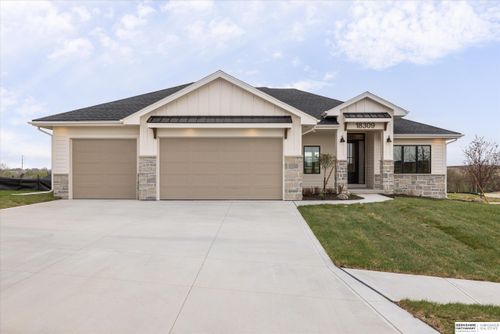 18309 Sycamore Dr, Gretna, NE, 68028-7065 | Card Image