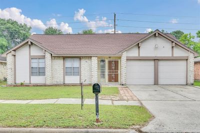 3450 Cheaney Drive, House other with 3 bedrooms, 2 bathrooms and null parking in Houston TX | Image 2