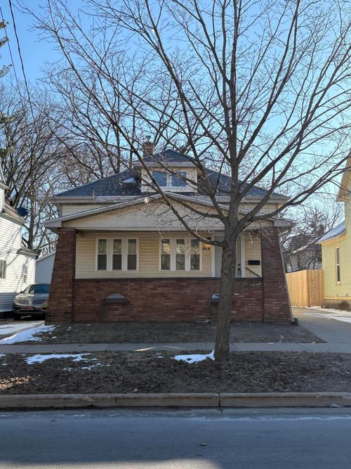 914 Kalamazoo Ave Se, Grand Rapids, MI, 49507-1333 | Card Image