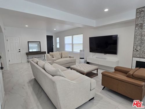 8004 Rose St, Paramount, CA, 90723 | Card Image