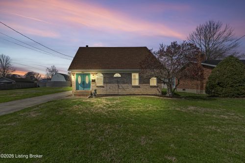 4814 Cova Dr, Louisville, KY, 40216 | Card Image