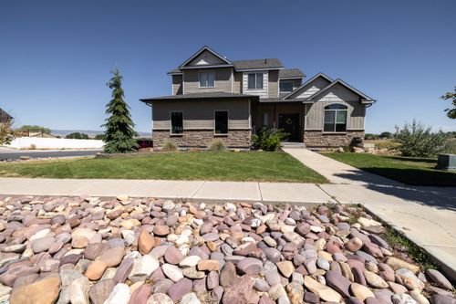 3849 275, Vernal, UT, 84078-4793 | Card Image