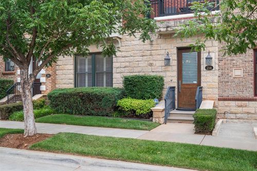 214 Russell M Perry Avenue, Oklahoma City, OK, 73104 | Card Image