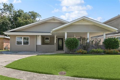 9025 Camille Ct, River Ridge, LA, 70123-3666 | Card Image