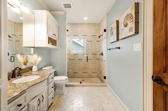 another bathroom | Image 38