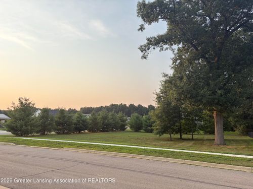 2522 Oakland Farms Trl, Portage, MI, 49024-7705 | Card Image