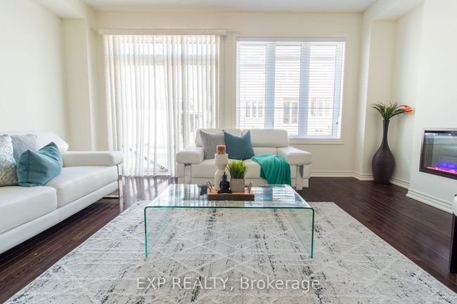 110 Adventura Rd, House attached with 4 bedrooms, 3 bathrooms and 2 parking in Brampton ON | Image 11