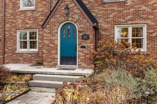 313 Ardussi Ave, Saginaw, MI, 48602-2713 | Card Image