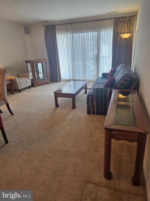 304-10118 Campus Way S, UPPER MARLBORO, MD, 20774 | Card Image