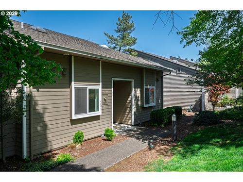 1-g-4684 Sw Comus Pl, Portland, OR, 97219-7273 | Card Image