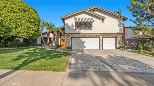 2122 Coolcrest Ave, Upland, CA, 91784-1242 | Card Image