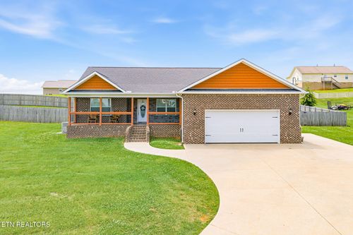 527 Low Vly, Dandridge, TN, 37725-6195 | Card Image